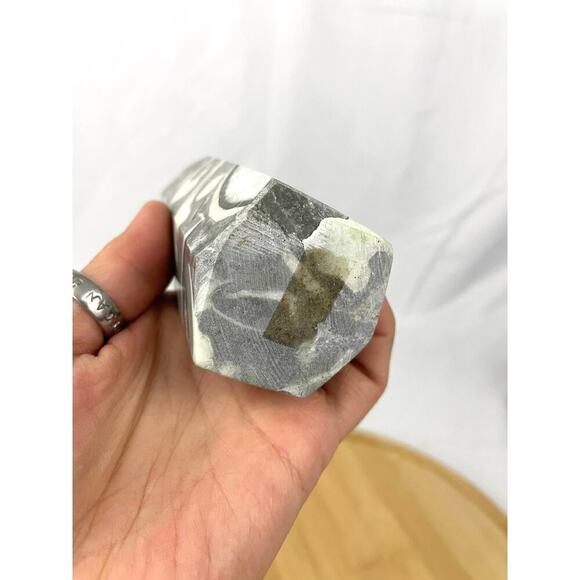 Zebra Jasper Crystal 5" Tall Natural Healing Stone Tower 467g - Picture 8 of 14